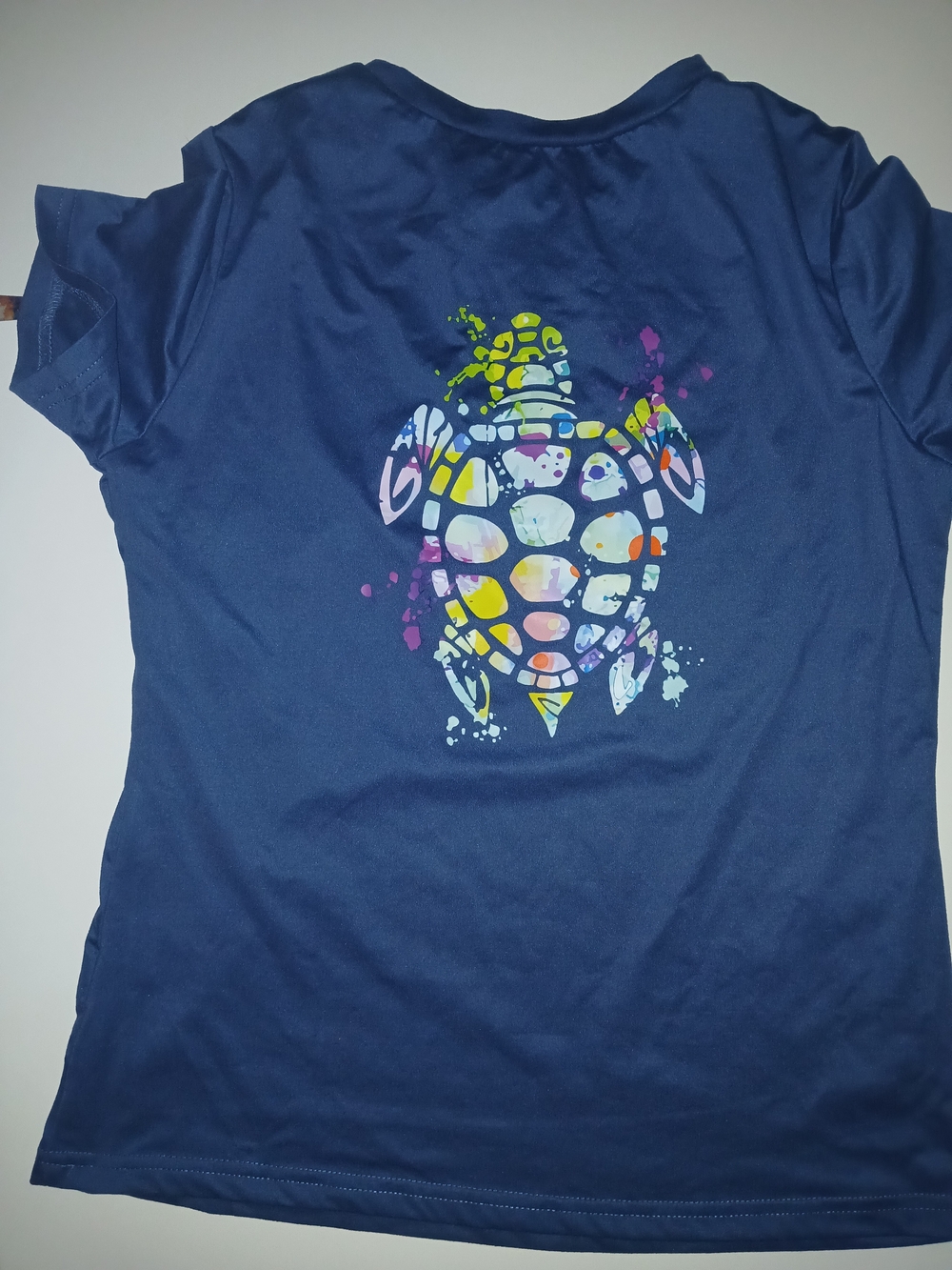 SHEIN Navy Short Sleeve Tee with Colorful Turtle Print Med D0364